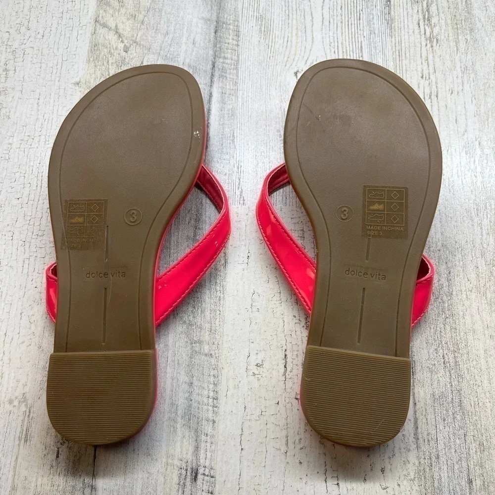 DOLCE VITA Daffa Sandals in Hot Pink Stella - Size 3 Youth